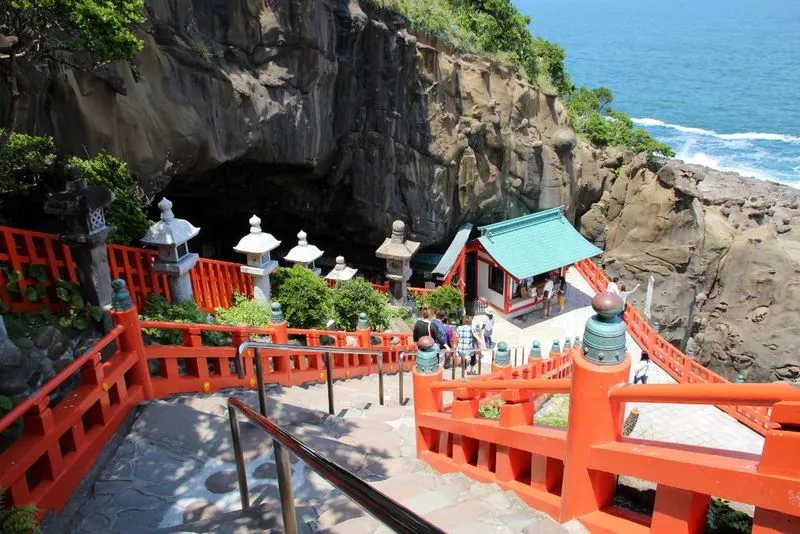 鹿児島県の神社以外のパワースポットは？